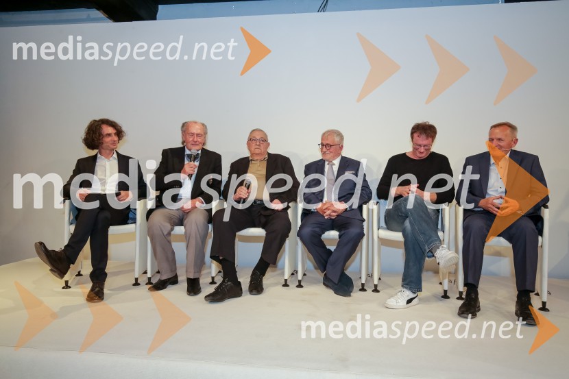  Jure Longyka, moderator;  ... ;  ... ; dr. Peter  Čeferin, pravnik, pisatelj;  Tadej Golob, pisatelj, novinar, kolumnist in alpinist;  Rudi Zaman, direktor Založbe DidaktaNespodobni odvetnik, predstavitev biografije Petra Čeferina