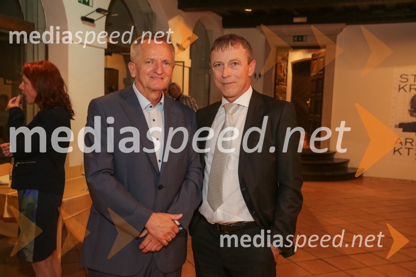  Rudi Zaman, direktor Založbe Didakta; dr. Rok Čeferin, odvetnikNespodobni odvetnik, predstavitev biografije Petra Čeferina