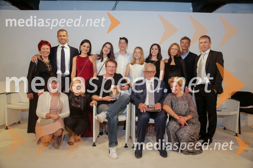  ... ;  ... ;  Aleksander Čeferin, odvetnik in predsednik Nogometne zveze Slovenije (NZS) ;  Barbara Čeferin, fotografinja, lastnica in vodja galerije Galerija Fotografija;  ... ;  ... ;  Tadej Golob, pisatelj, novinar, kolumnist in alpinist;  ... ;  ... ; dr. Peter  Čeferin, pravnik, pisatelj;  ... ;  ... ;  Rija  Čič, inženirka tekstilne industrije;  ... ; dr. Rok Čeferin, odvetnikNespodobni odvetnik, predstavitev biografije Petra Čeferina