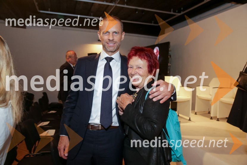  Aleksander Čeferin, odvetnik in predsednik Nogometne zveze Slovenije (NZS) ;  ... Nespodobni odvetnik, predstavitev biografije Petra Čeferina