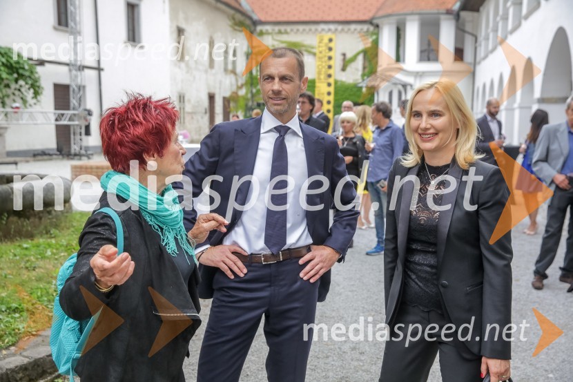  ... ;  Aleksander Čeferin, odvetnik in predsednik Nogometne zveze Slovenije (NZS) ;  Barbara Čeferin, fotografinja, lastnica in vodja galerije Galerija FotografijaNespodobni odvetnik, predstavitev biografije Petra Čeferina