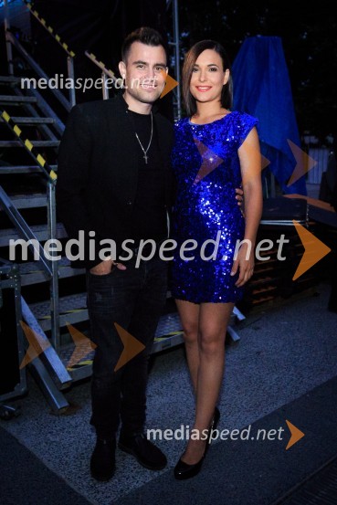  Omar Naber, glasbenik;  Nina Strnad, pevkaSimfonična ekstaza 2, unikatni glasbeni spektakel