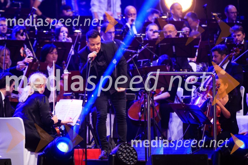  Rok Golob, skladatelj, dirigent in aranžer, King FooSimfonična ekstaza 2, unikatni glasbeni spektakel