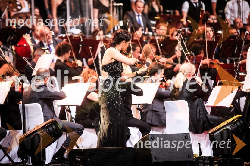  Lana Trotovšek, slovenska violinistkaSimfonična ekstaza 2, unikatni glasbeni spektakel