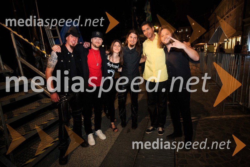  Rok Tomšič, skupina Metalsteel;  Murat ..., raper, Murat & Jose;  Daša  Trampuš, bobnarka skupine Metalsteel;  Benjamin Kic, skupina Metalsteel;  Jose.  ..., raper, Murat & Jose;  Matej Sušnik, King Foo, basistSimfonična ekstaza 2, unikatni glasbeni spektakel