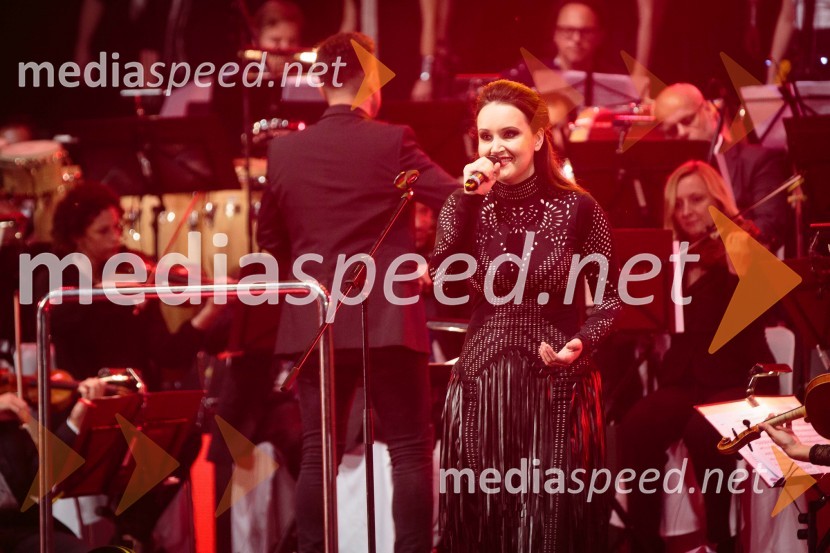  Tinkara Kovač, glasbenicaSimfonična ekstaza 2, unikatni glasbeni spektakel