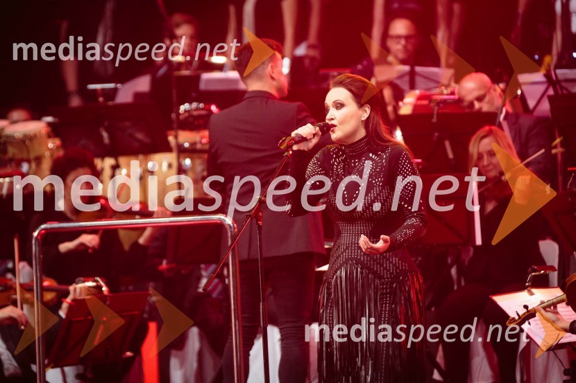  Tinkara Kovač, glasbenicaSimfonična ekstaza 2, unikatni glasbeni spektakel