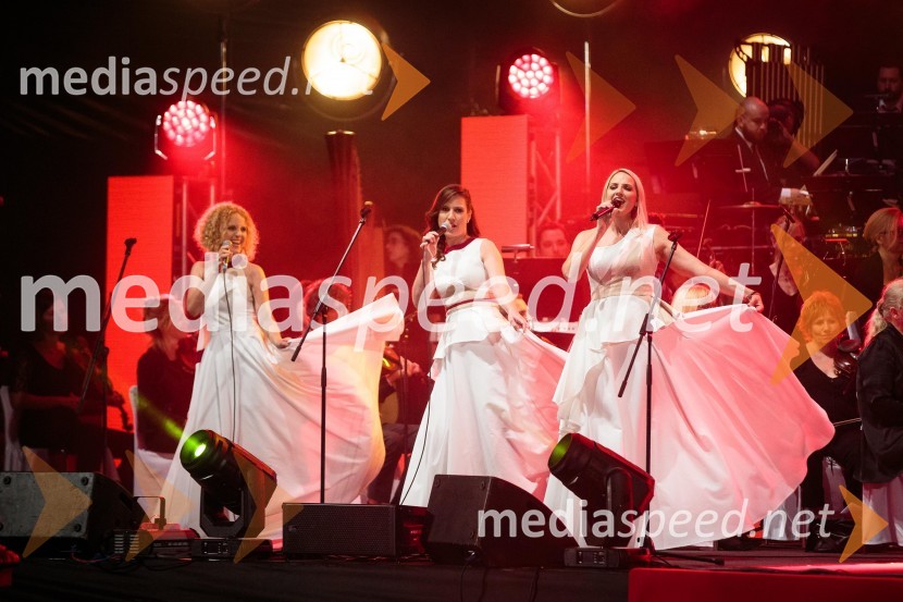  Petra  Grkman, Katrinas;  Sanja  Mlinar Marin, Katrinas;  Katarina Habe, KatrinasSimfonična ekstaza 2, unikatni glasbeni spektakel