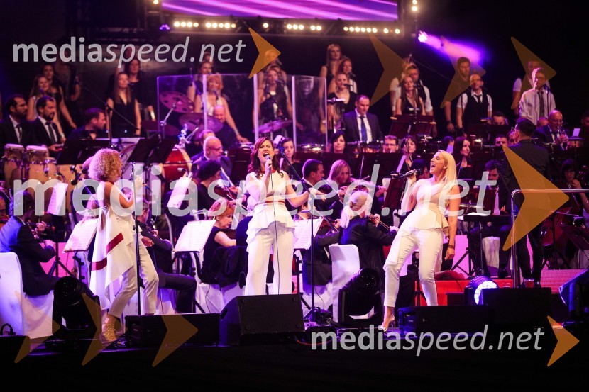  Petra  Grkman, Katrinas;  Sanja  Mlinar Marin, Katrinas;  Katarina Habe, KatrinasSimfonična ekstaza 2, unikatni glasbeni spektakel