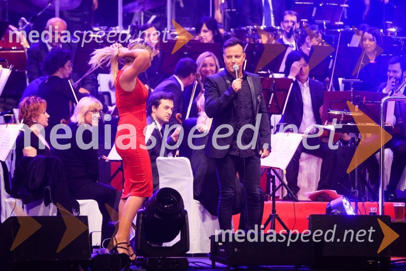  Aleksandra Josić, skupina King Foo, pevka;  Rok Golob, skladatelj, dirigent in aranžer, King FooSimfonična ekstaza 2, unikatni glasbeni spektakel