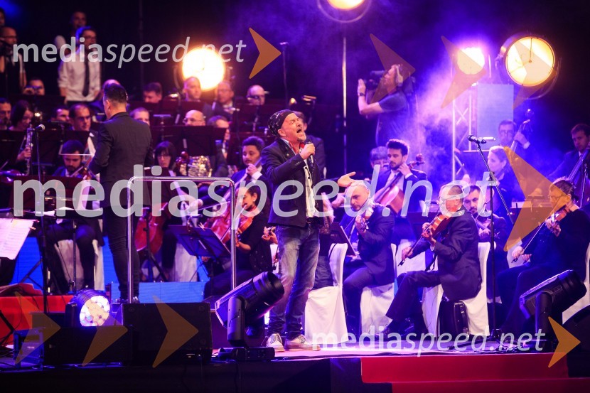  Zlatan Stipišić - Gibonni, pevecSimfonična ekstaza 2, unikatni glasbeni spektakel