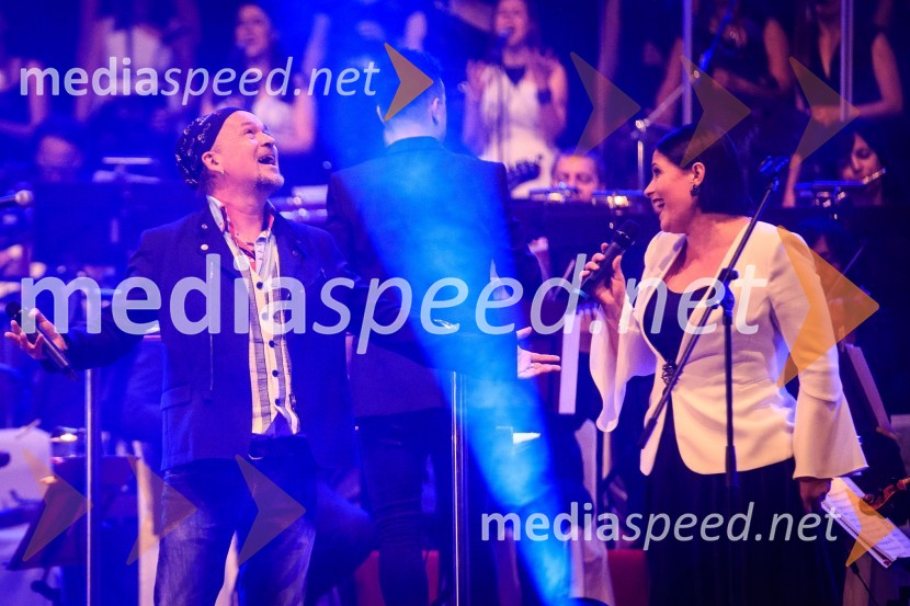  Zlatan Stipišić - Gibonni, pevec;  Nuška Drašček, pevkaSimfonična ekstaza 2, unikatni glasbeni spektakel