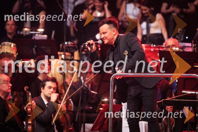  Rok Golob, skladatelj, dirigent in aranžer, King FooSimfonična ekstaza 2, unikatni glasbeni spektakel