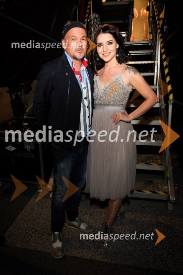  Zlatan Stipišić - Gibonni, pevec;  Maja Keuc, pevkaSimfonična ekstaza 2, unikatni glasbeni spektakel