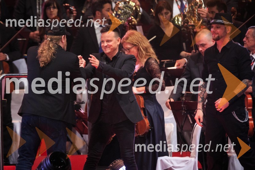  Tomislav  Jovanović - Tokac, pevec skupine Dan D;  Rok Golob, skladatelj, dirigent in aranžer, King Foo;  Tomi Meglič, glasbenik, pevec skupine SiddhartaSimfonična ekstaza 2, unikatni glasbeni spektakel