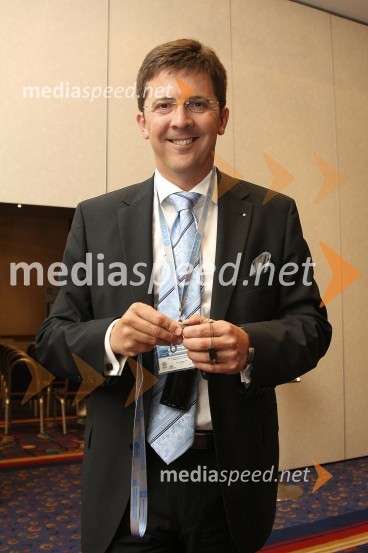 Božidar Novak, partner in svetovalec v komunikacijski skupini SPEM6. Mednarodna konferenca prakse v komuniciranju