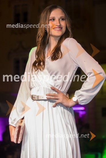  Lara  Krneža, finalistka Miss Slovenije 2018Modna revija Summer Vibes
