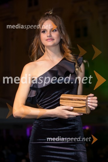  Katalina  Simonič, finalistka Miss Slovenije 2018Modna revija Summer Vibes