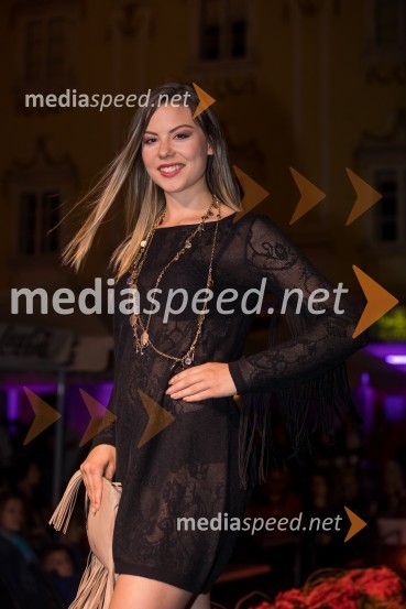  Lara  Kalanj, finalistka Miss Slovenije 2018Modna revija Summer Vibes