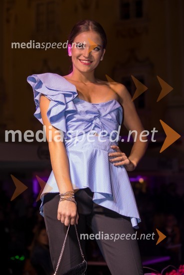  Nika Benotič,  model, kandidatka Miss Slovenije 2018Modna revija Summer Vibes