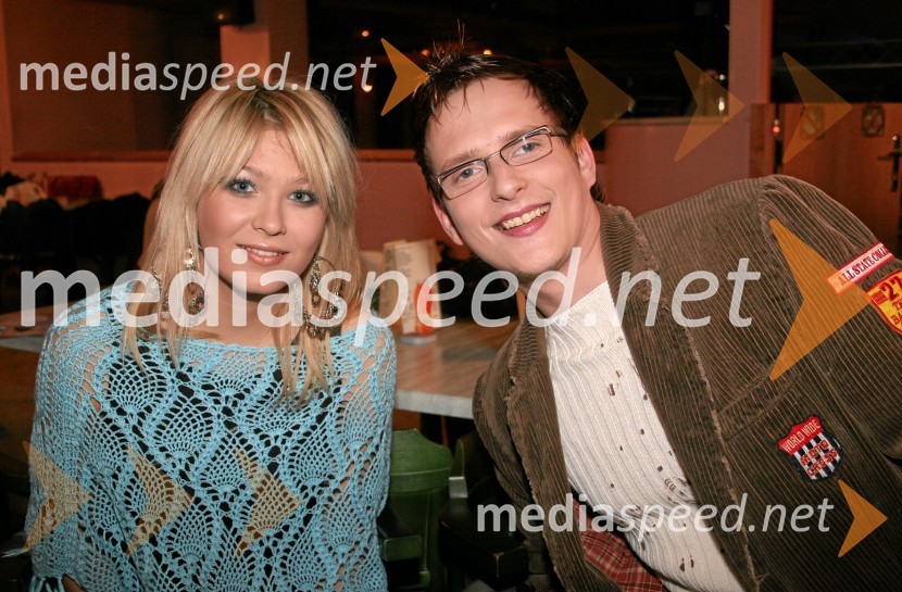 Hrvaška pevka Ivana Brkič in Peter JanušLepa soseda 2005 finalni izbor