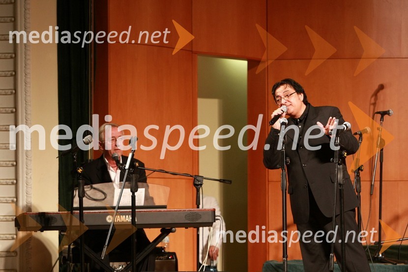 Oliver Dragojevič, hrvaški pevec in Oto Pestner, New Swing QuartetSlavnostni koncert ob 40 - letnici New Swing Quartet
