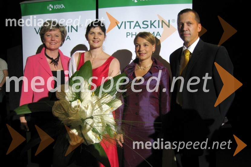 Elizabeta Suhadolc, direktorica marketinga in direktorica programa za farmacevtiko Krka d.d., dr. Leja Dolenc Grošelj, vodja laboratorija za motnje spanja na Inštitutu za klinično nevrofiziologijo Kliničnega centra v Ljubljani in Znanstvenica leta 2008, Mojca Kucler Dolinar, ministrica za visoko šolstvo, znanost in tehnologijo in Samo Komel, direktor programa Samozdravljenje in kozmetika v KrkiZnanstvenica leta 2008