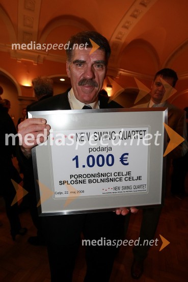 Vladimir Weber, predstojnik porodnišnice CeljeSlavnostni koncert ob 40 - letnici New Swing Quartet