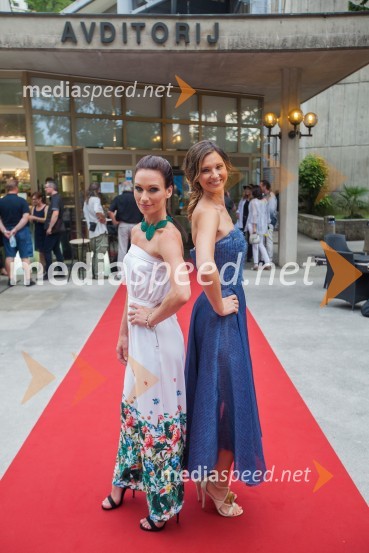  Erter Pust, novinarka, RTV Slovenija;  Karin Sabadin, TV voditeljica38. Festival melodije morja in sonca Portorož