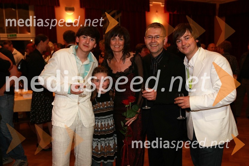 Družina Kozlevčar: Samo, Kim, Eva, Tomaž in NinoSlavnostni koncert ob 40 - letnici New Swing Quartet