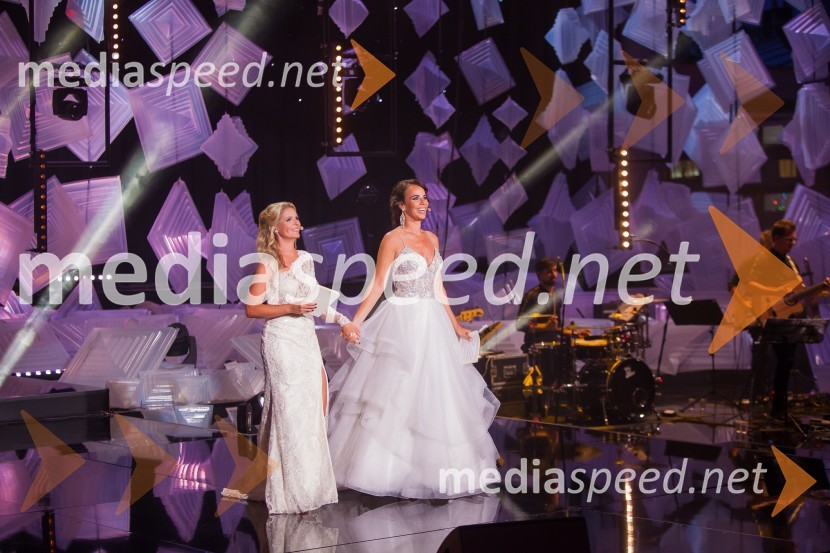  Bernarda Žarn, voditeljica;  Lorella Flego, voditeljica38. Festival melodije morja in sonca Portorož