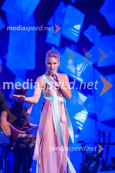  Lea Sirk, pevka38. Festival melodije morja in sonca Portorož