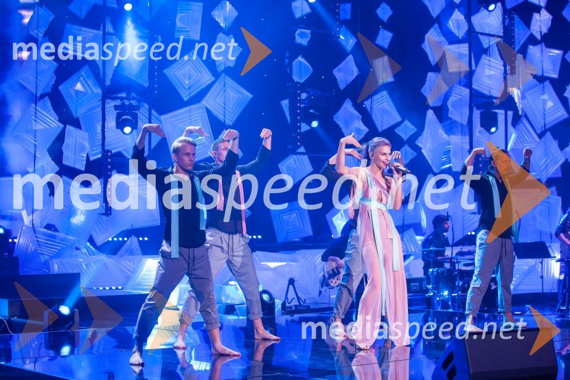  Lea Sirk, pevka38. Festival melodije morja in sonca Portorož