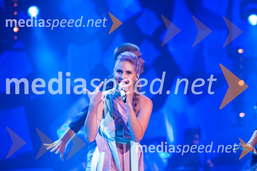  Lea Sirk, pevka38. Festival melodije morja in sonca Portorož