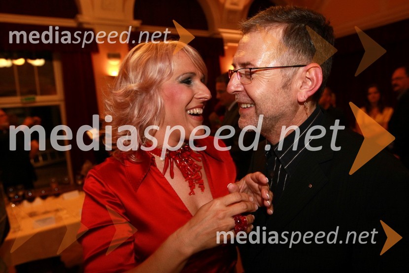 Alenka Godec, pevka in Tomaž Kozlevčar, New Swing QuartetSlavnostni koncert ob 40 - letnici New Swing Quartet