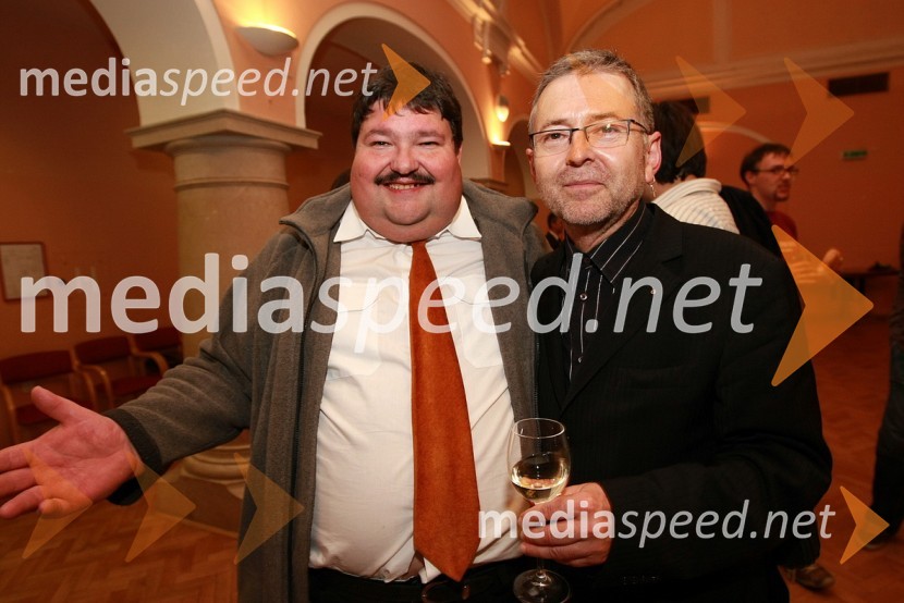 Aleš, obiskovalec koncerta in Tomaž Kozlevčar, New Swing QuartetSlavnostni koncert ob 40 - letnici New Swing Quartet