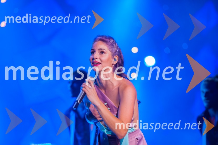  Lea Sirk, pevka38. Festival melodije morja in sonca Portorož