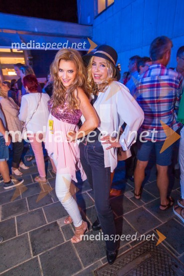  Irena Vrčkovnik, pevka;  ... 38. Festival melodije morja in sonca Portorož