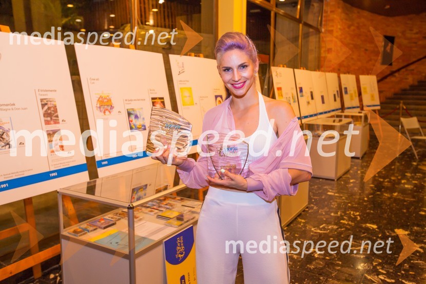  Lea Sirk, pevka38. Festival melodije morja in sonca Portorož