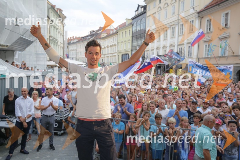  Primož Roglič, smučarski skakalec in kolesarSprejem kolesarja Primoža Rogliča