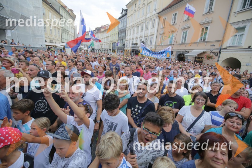 Sprejem kolesarja Primoža RogličaSprejem kolesarja Primoža Rogliča