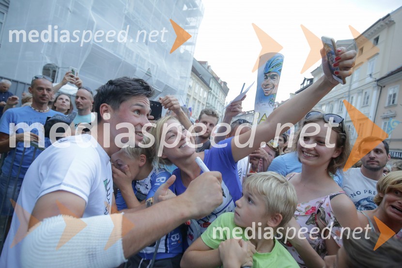  Primož Roglič, smučarski skakalec in kolesarSprejem kolesarja Primoža Rogliča