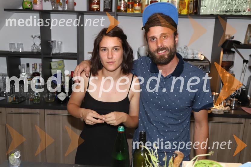  Ana  Kvasnik;  Andrej LeberModna revija Ornamental