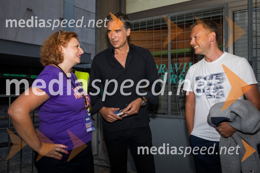  Simona Mandl, Center managerka Europarka;  Jan Plestenjak, pevec;  ... Europarkov koncert leta: Challe Salle in Perpetuum Jazzile