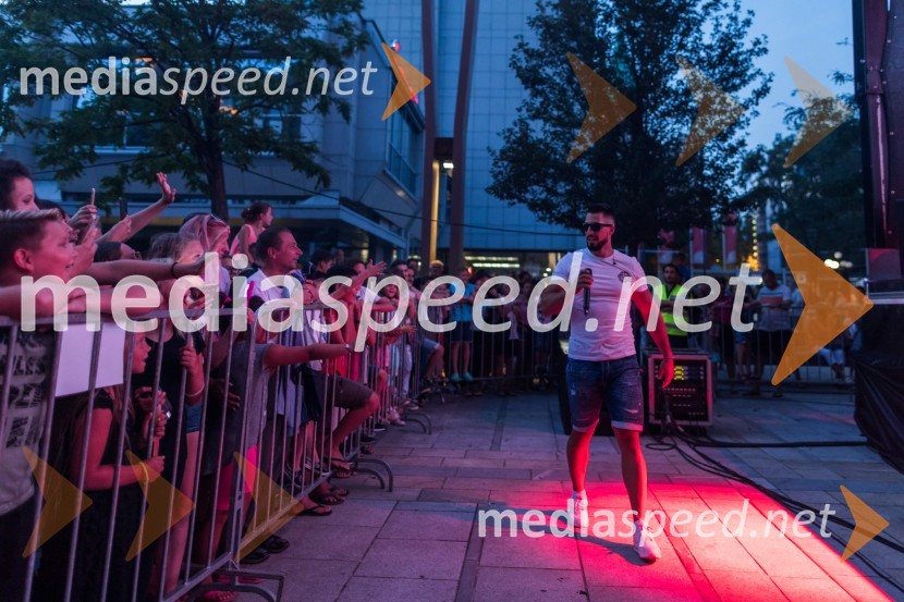  Challe Salle, glasbenikEuroparkov koncert leta: Challe Salle in Perpetuum Jazzile