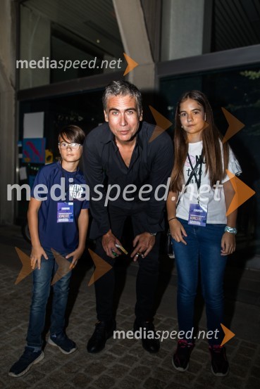  ... ;  Jan Plestenjak, pevec;  ... Europarkov koncert leta: Challe Salle in Perpetuum Jazzile