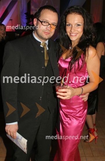 Igor Šajn, lastnik licence za izbor Hawaiian Tropic in Vanja Ivanovič, Miss Hawaiian Tropic 2004Lepa soseda 2005 finalni izbor