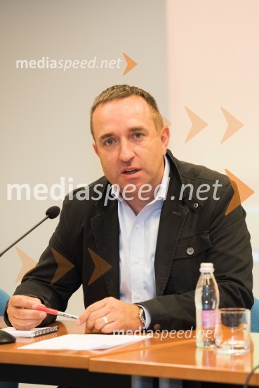  Borut  Cvetko, kreativni direktor, MediaspeedOrganizatorji in slovenska voznika pred dirko za VN Slovenije v Krškem zelo optimistični