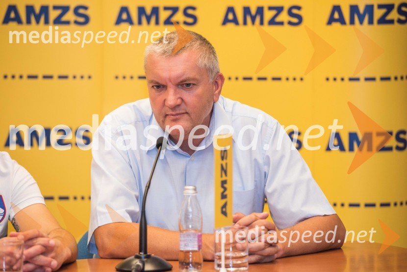  Igor Kolenko, predsednik komisije za speedway pri AMZSOrganizatorji in slovenska voznika pred dirko za VN Slovenije v Krškem zelo optimistični