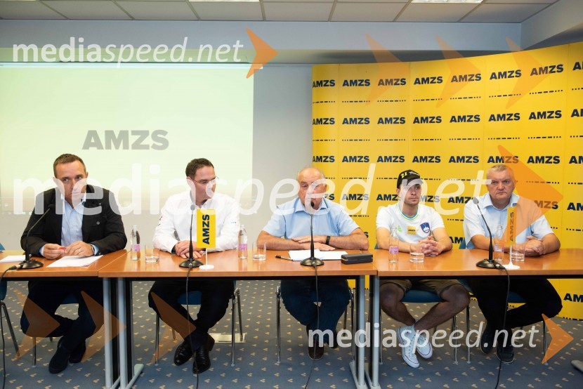  Borut  Cvetko, kreativni direktor, Mediaspeed;  Gregor Žigante, predsednik AMD Krško;  Anton Breznik, predsednik AMZS;  Matic Ivačič, speedwayist (AMD Krško);  Igor Kolenko, predsednik komisije za speedway pri AMZSOrganizatorji in slovenska voznika pred dirko za VN Slovenije v Krškem zelo optimistični
